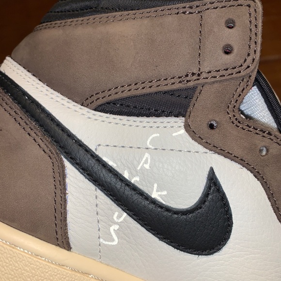 Travis Scott jordan 1 - Picture 3 of 11